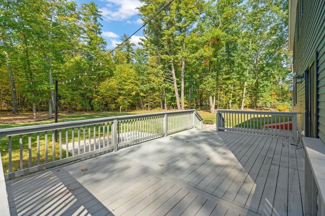 63 Locust St, Salisbury, MA 01952