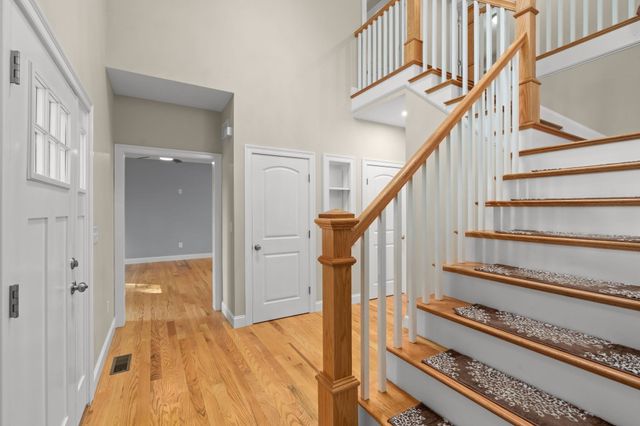 63 Locust St, Salisbury, MA 01952