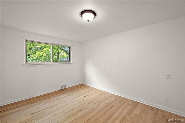 536 Rolling Rock Road, Bloomfield Hills, MI 48304