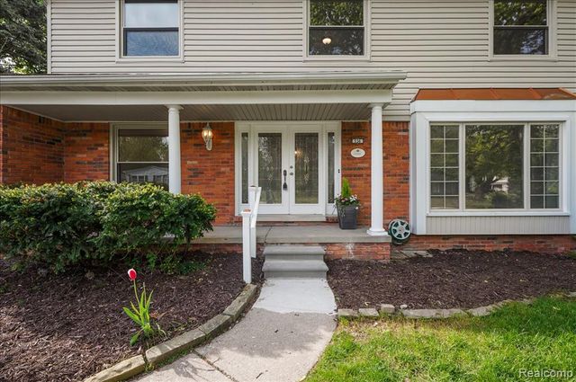 536 Rolling Rock Road, Bloomfield Hills, MI 48304