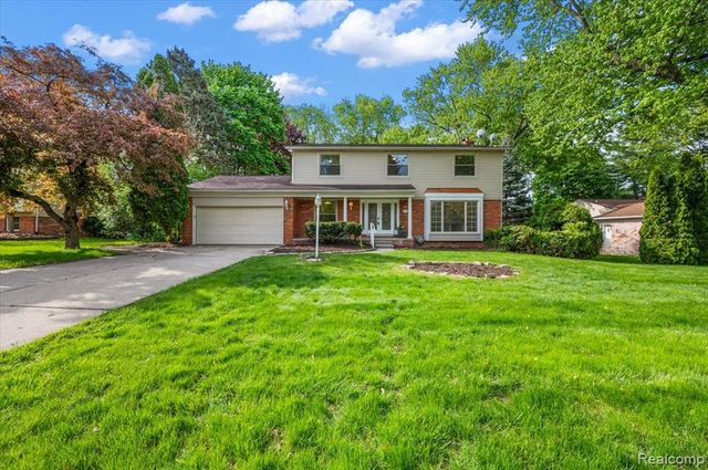 536 Rolling Rock Road, Bloomfield Hills, MI 48304