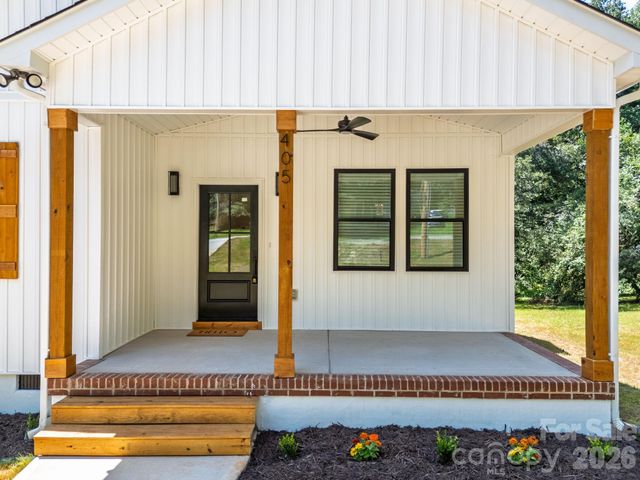 405 E Hill Drive, Cherryville, NC 28021