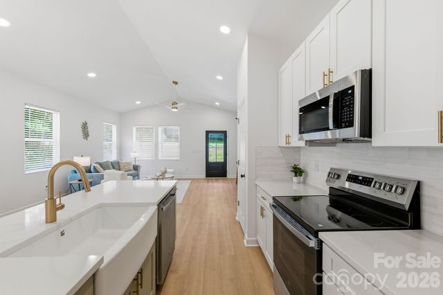 405 E Hill Drive, Cherryville, NC 28021