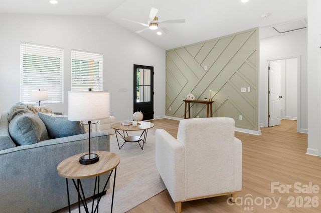 405 E Hill Drive, Cherryville, NC 28021