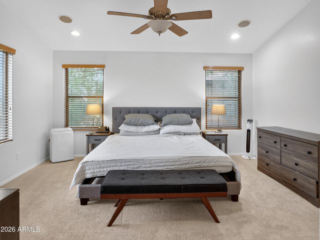 3713 W SAINT ANNE Avenue, Phoenix, AZ 85041