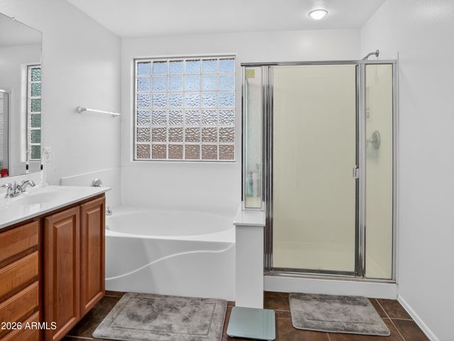 3713 W SAINT ANNE Avenue, Phoenix, AZ 85041