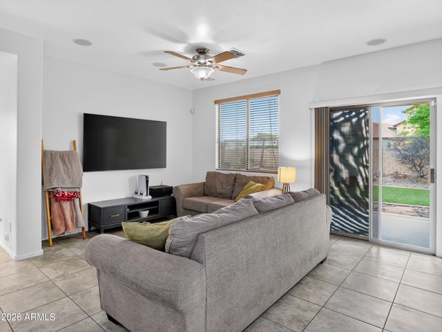 3713 W SAINT ANNE Avenue, Phoenix, AZ 85041
