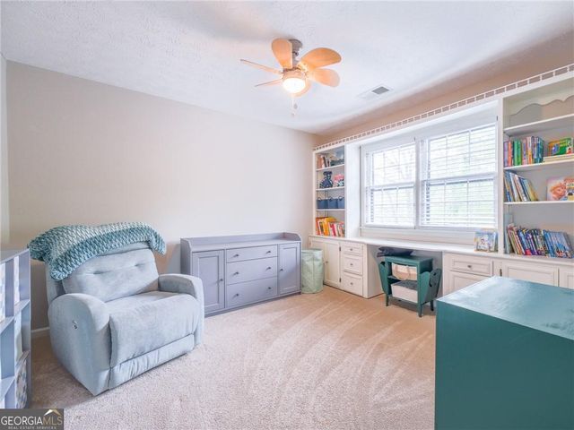 945 E Riverbend Drive SW, Lilburn, GA 30047