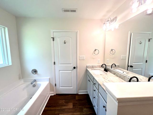 620 Osprey Landing Drive, Holly Ridge, NC 28445