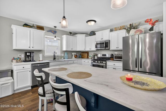 620 Osprey Landing Drive, Holly Ridge, NC 28445