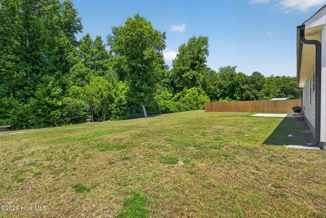 620 Osprey Landing Drive, Holly Ridge, NC 28445