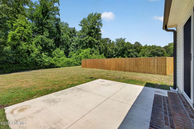 620 Osprey Landing Drive, Holly Ridge, NC 28445