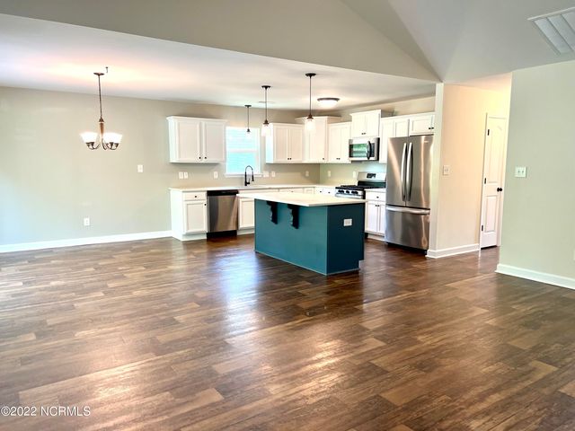 620 Osprey Landing Drive, Holly Ridge, NC 28445