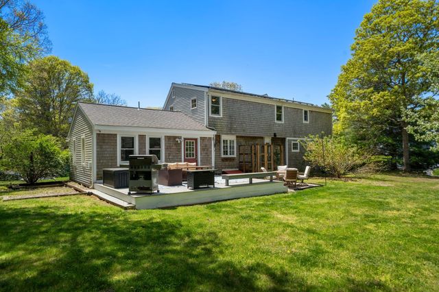 302 Ames Way, Centerville, MA 02632