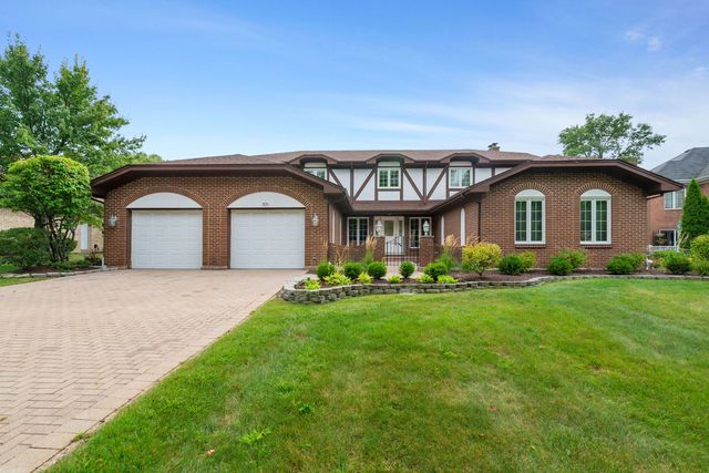 521 Forest Mews Drive, Oak Brook, IL 60523