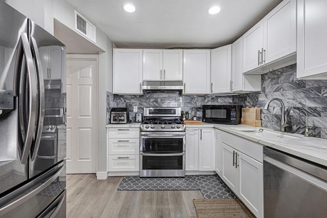 8363 Lonely Hill Way, Antelope, CA 95843