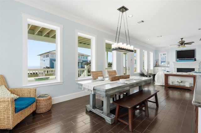 11622 Beachside, Galveston, TX 77554