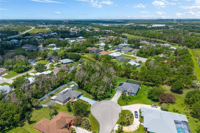 5501 Chapel Ct, Port St. Lucie, FL 34986