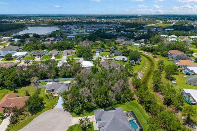 5501 Chapel Ct, Port St. Lucie, FL 34986