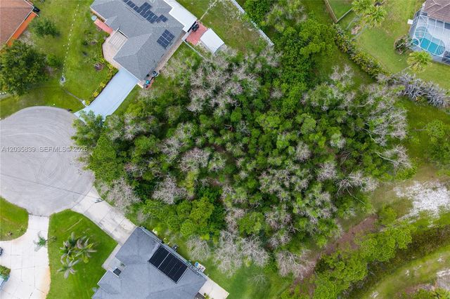 5501 Chapel Ct, Port St. Lucie, FL 34986