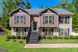 1928 Paynes Point, Winder, GA 30680