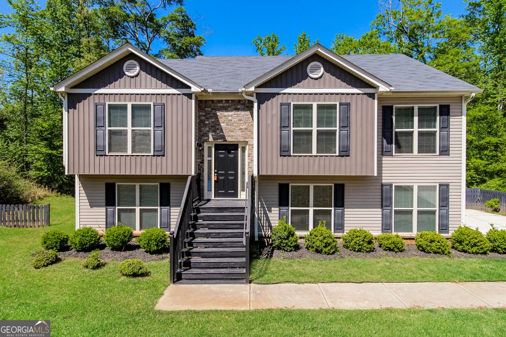 1928 Paynes Point, Winder, GA 30680