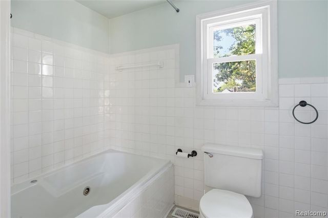 1408 Mohawk Avenue, Royal Oak, MI 48067