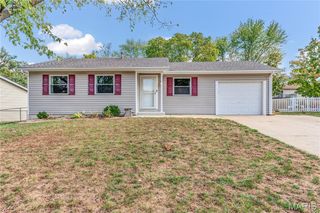 1910 Pebble Brook Drive, O'fallon, MO 63366