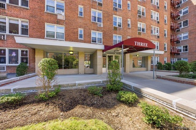 3 Sadore Lane 7P, Yonkers, NY 10710