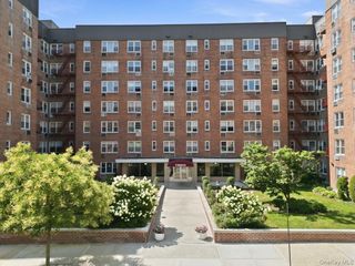 3 Sadore Lane 7P, Yonkers, NY 10710