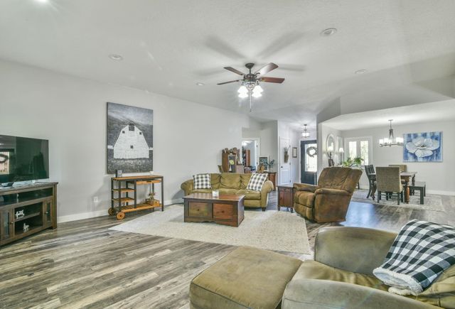 11725 W Alderny, Wichita, KS 67212