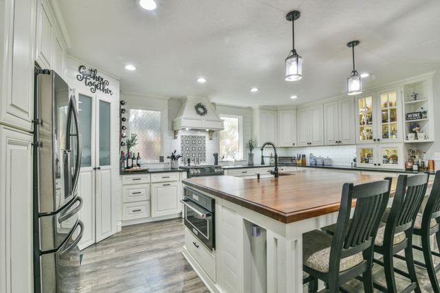 11725 W Alderny, Wichita, KS 67212