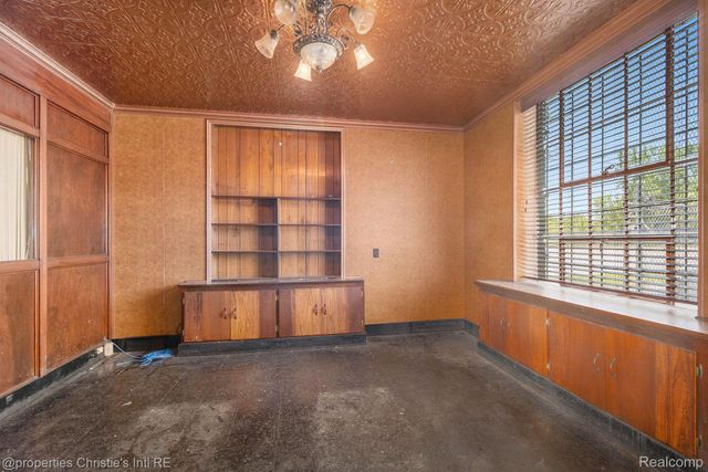 2731 JEROME Street, Detroit, MI 48212