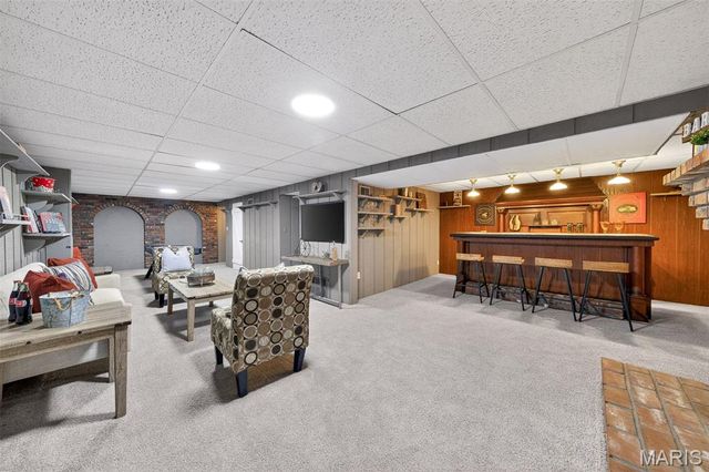 10022 Killoren Drive, St Louis, MO 63123