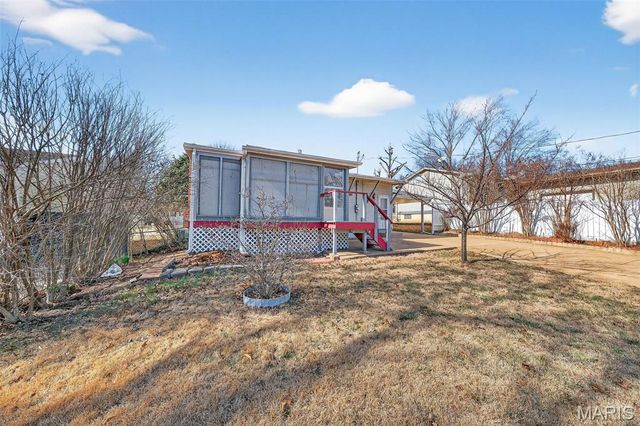 10022 Killoren Drive, St Louis, MO 63123