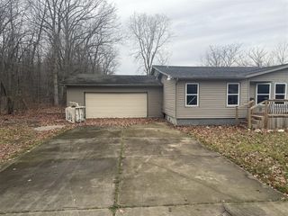 15900 Sandburg Street, Romulus, MI 48174