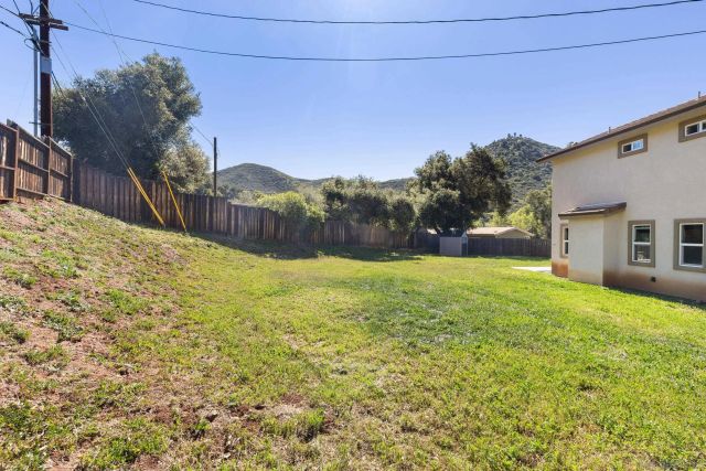 460 Rosalie Way, El Cajon, CA 92019