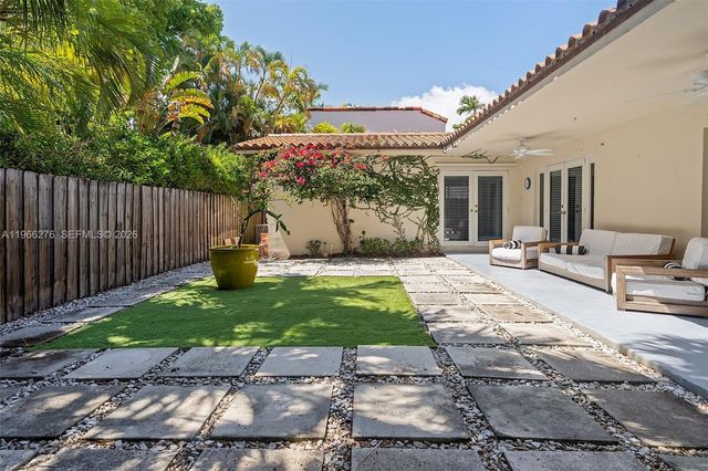 5830 Pine Tree Dr, Miami Beach, FL 33140