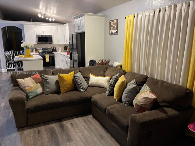 7805 Simms St, Hollywood, FL 33024