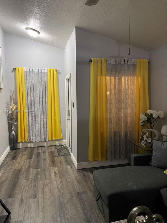 7805 Simms St, Hollywood, FL 33024