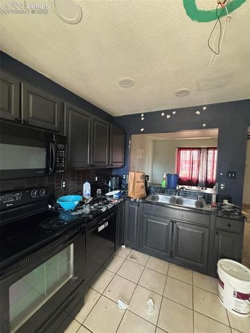 85 Goret Drive, Colorado Springs, CO 80911