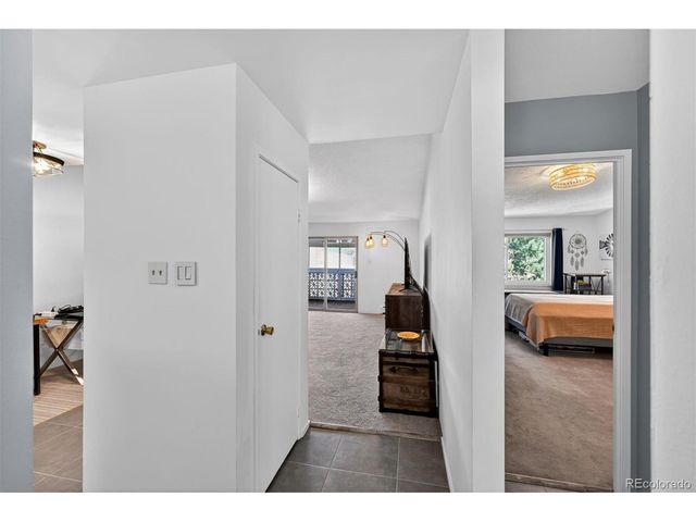 3184 S Heather Gardens Way 212-408, Aurora, CO 80014