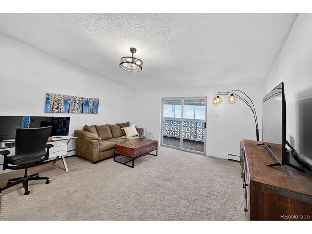 3184 S Heather Gardens Way 212-408, Aurora, CO 80014