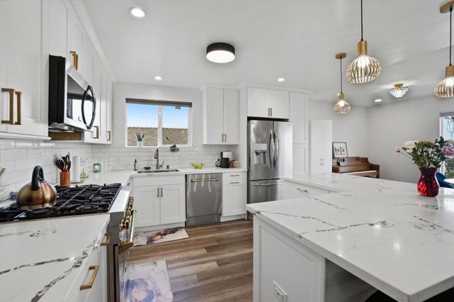 105 Oakridge Drive, Daly City, CA 94014