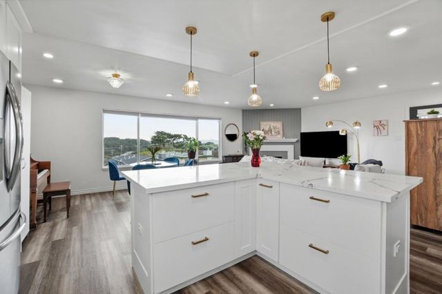 105 Oakridge Drive, Daly City, CA 94014