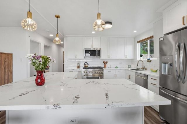 105 Oakridge Drive, Daly City, CA 94014