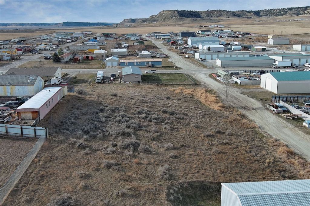 7624 Burlington Avenue, Billings, MT 59106 photo 10