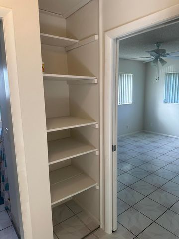 2911 W Ashley Dr Drive W J, West Palm Beach, FL 33415