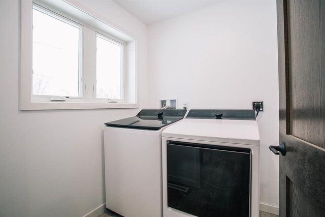 1911 JOHNSON STREET, Neillsville, WI 54456