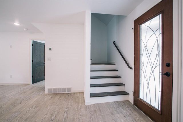 1911 JOHNSON STREET, Neillsville, WI 54456